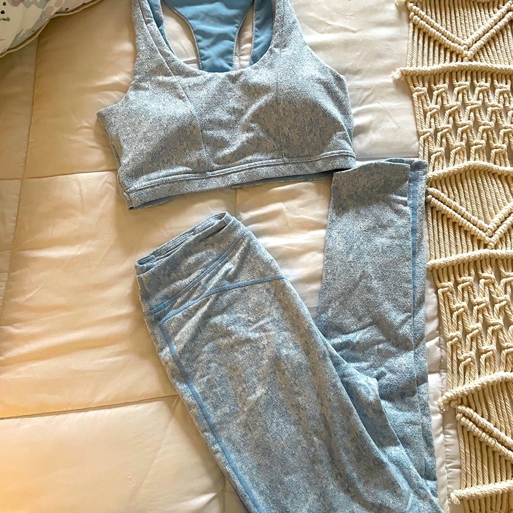 Gymshark Blue Fleur Set